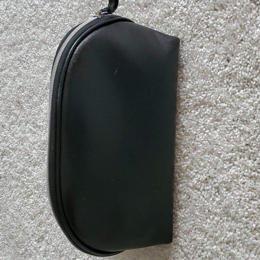 Makeup Bag - Picture 2 of 3